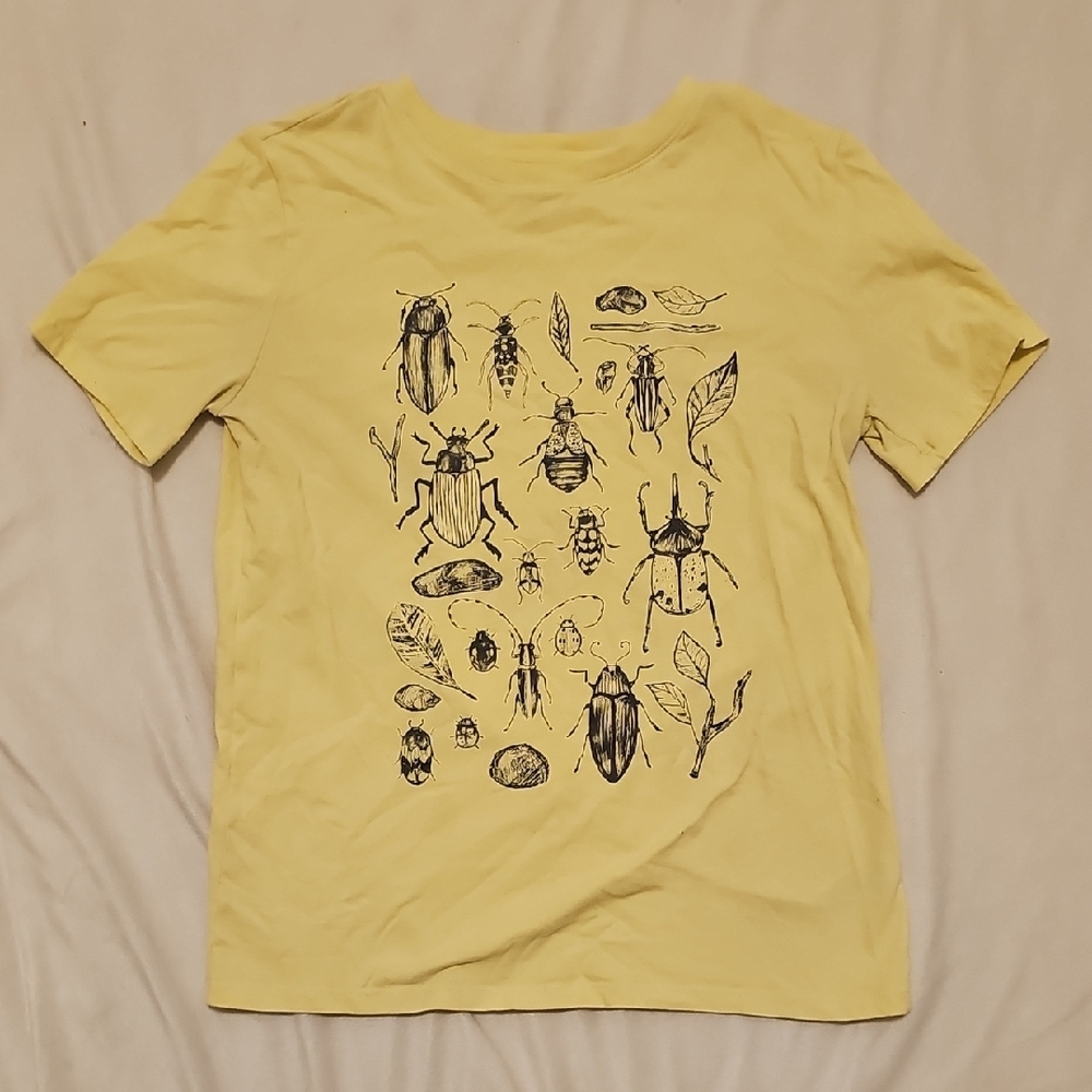 Yellow Bug Graphic T-shirt